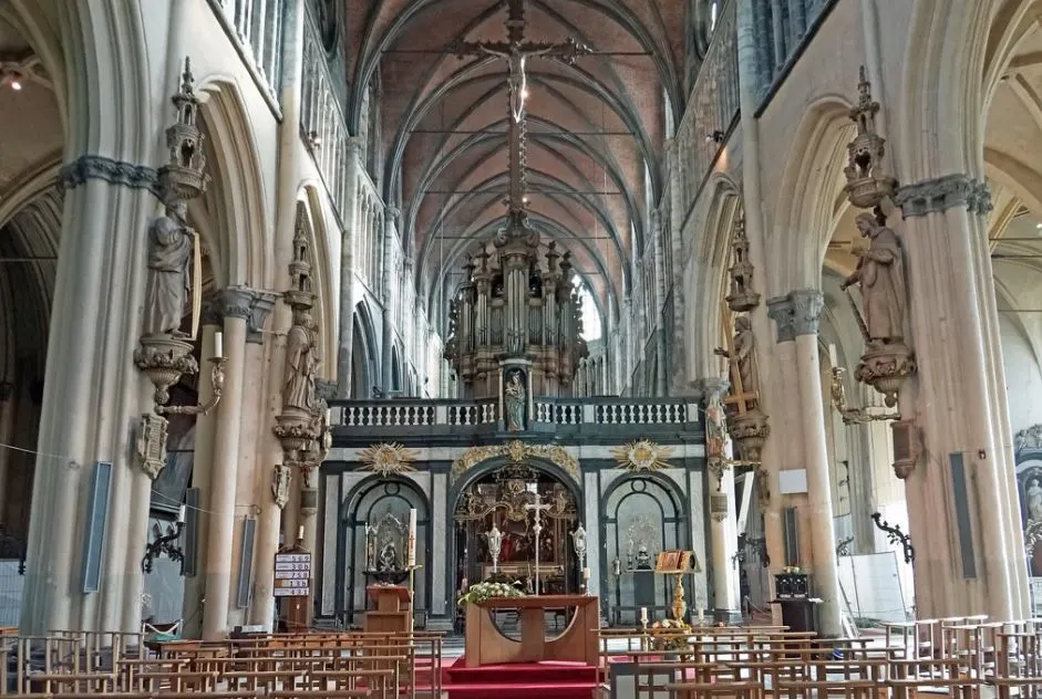Church of Our Lady Bruges interior