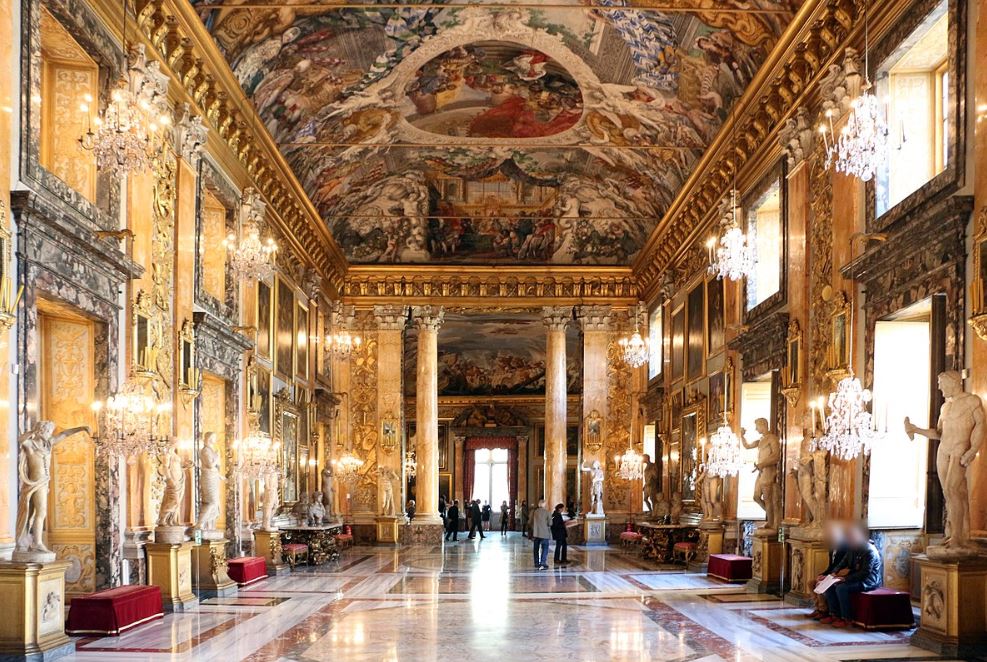 Galleria Colonna interior
