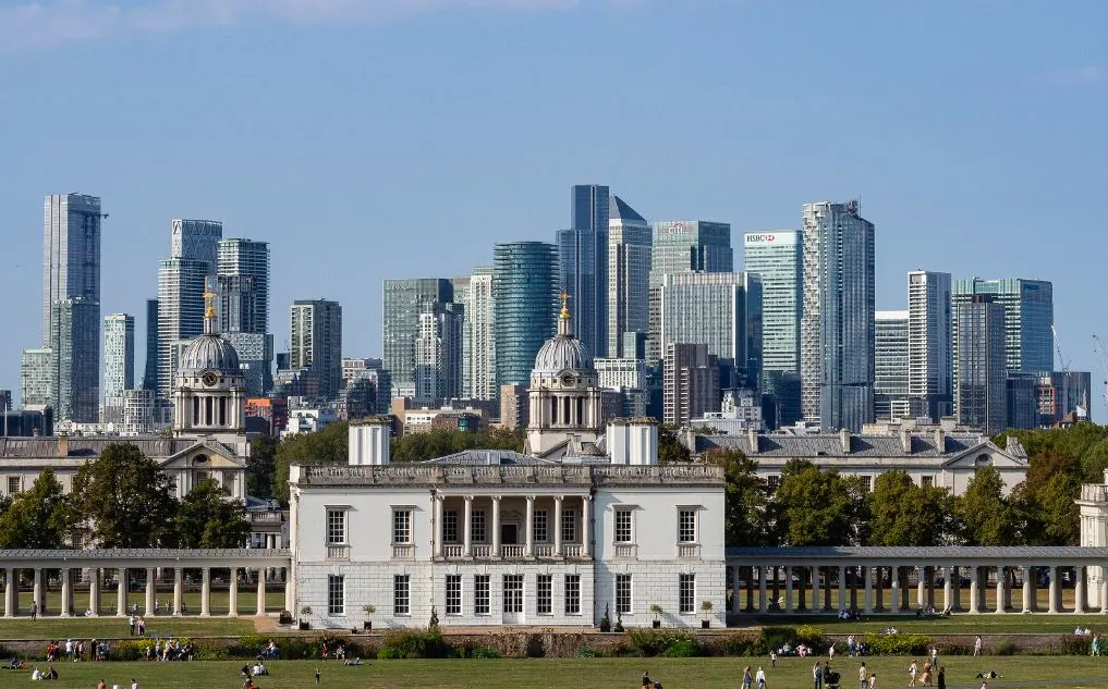 Queens House and Canary Wharf in London