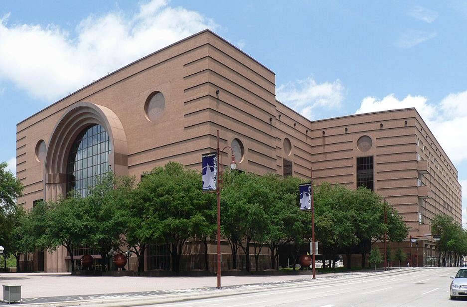 Top 10 Most Famous Buildings in Houston 6 Wortham Center Houston